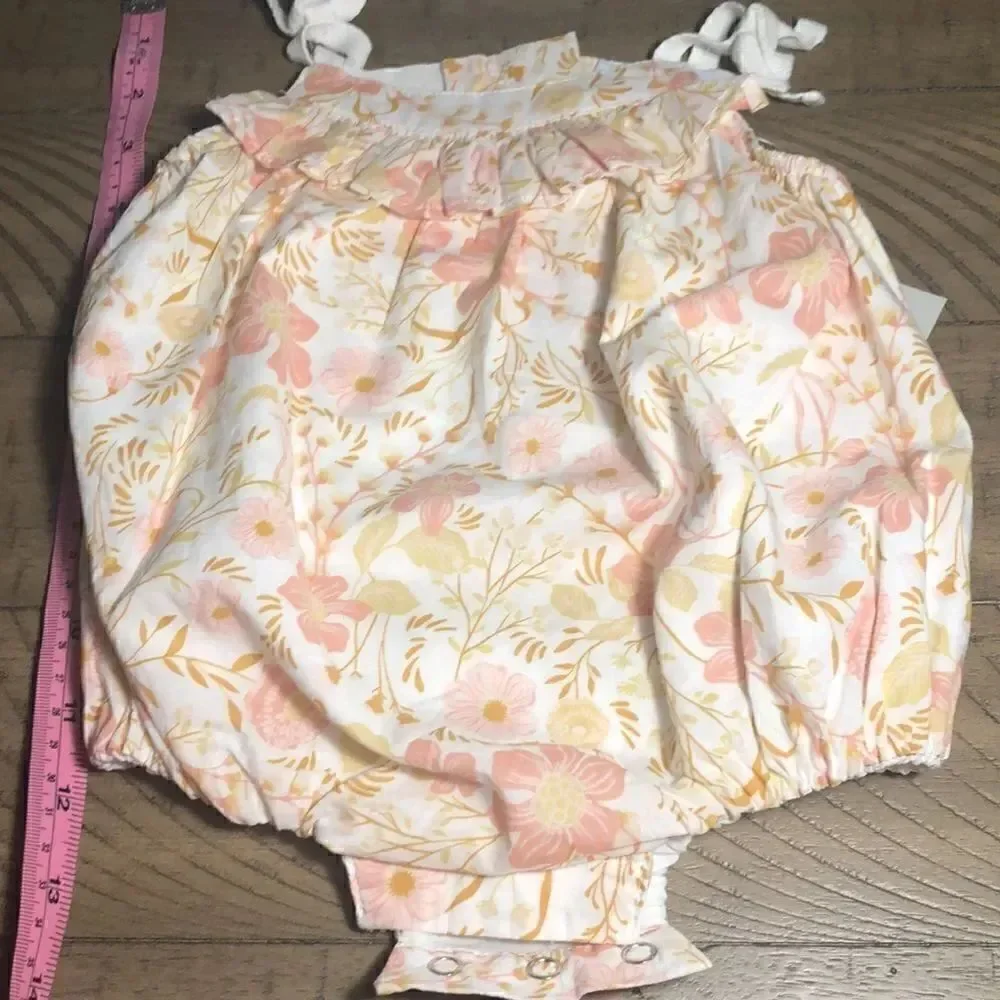 NWT Organic Cotton Floral Ruffle 3 snap Romper. Soft! 0-3 months.